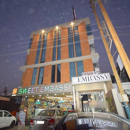 Hotel Embassy Kalol Kültér fotó