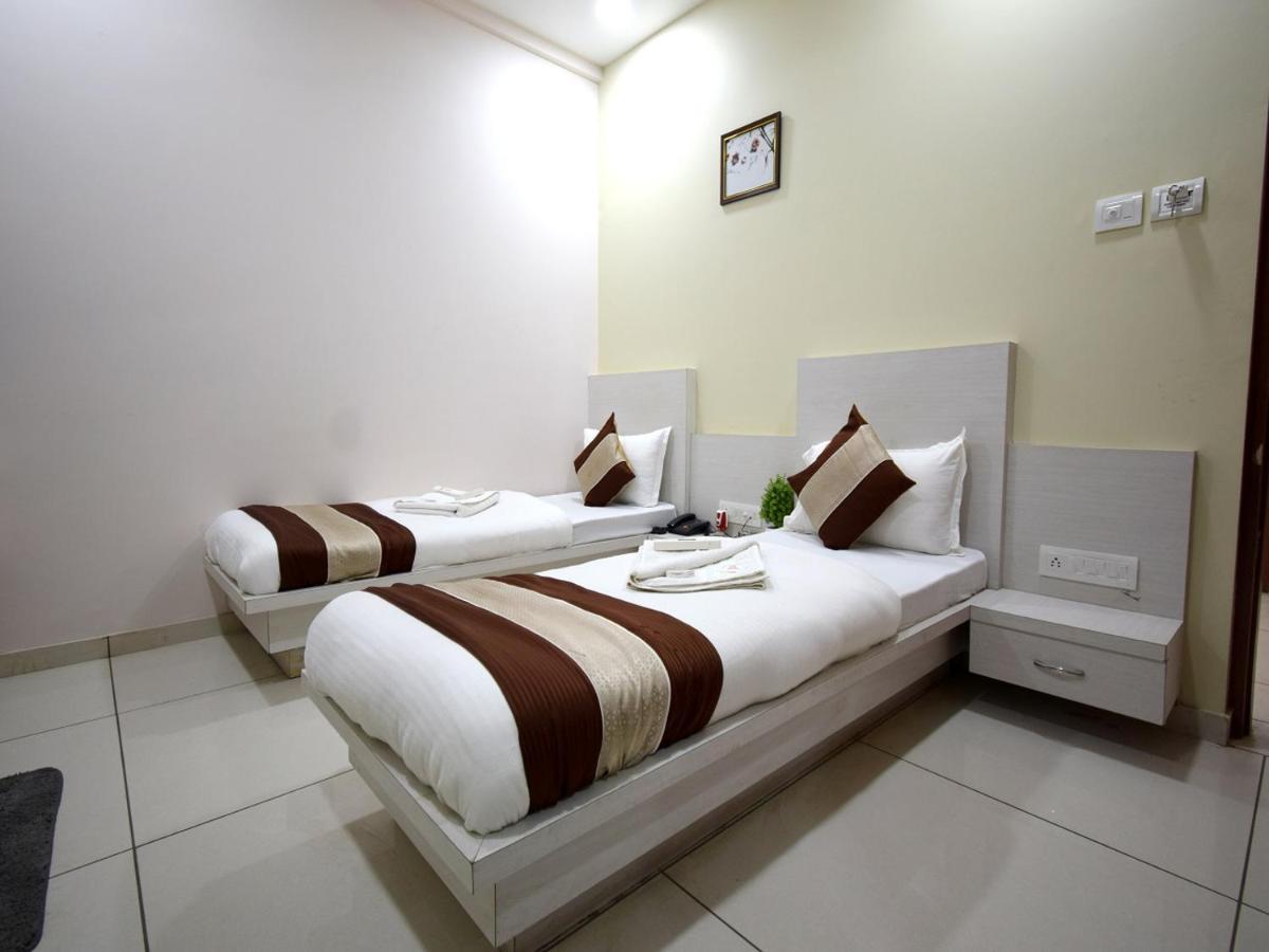 Hotel Embassy Kalol Kültér fotó
