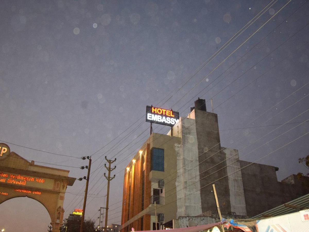 Hotel Embassy Kalol Kültér fotó