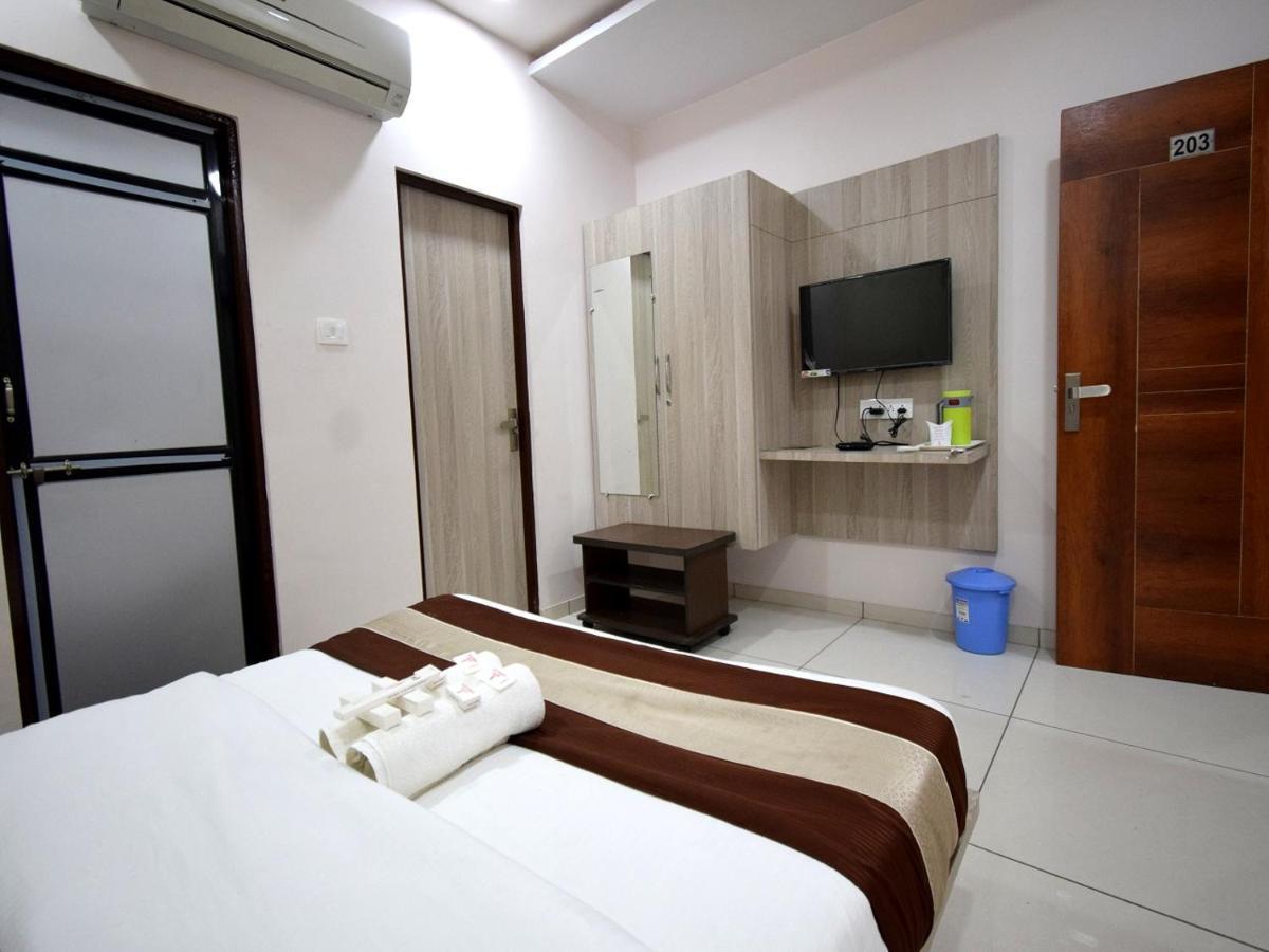 Hotel Embassy Kalol Kültér fotó
